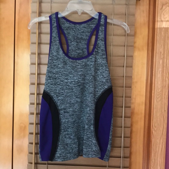 Tops - 🟣🟣Racerback Athletic Tank Top🟣🟣